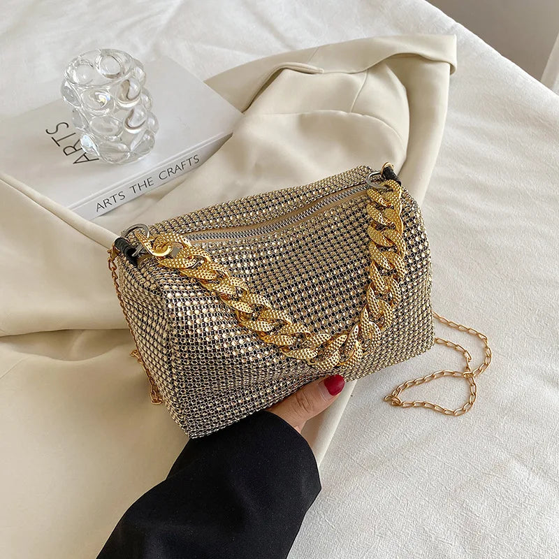 Zylo Lunéa | Elegância Metálica