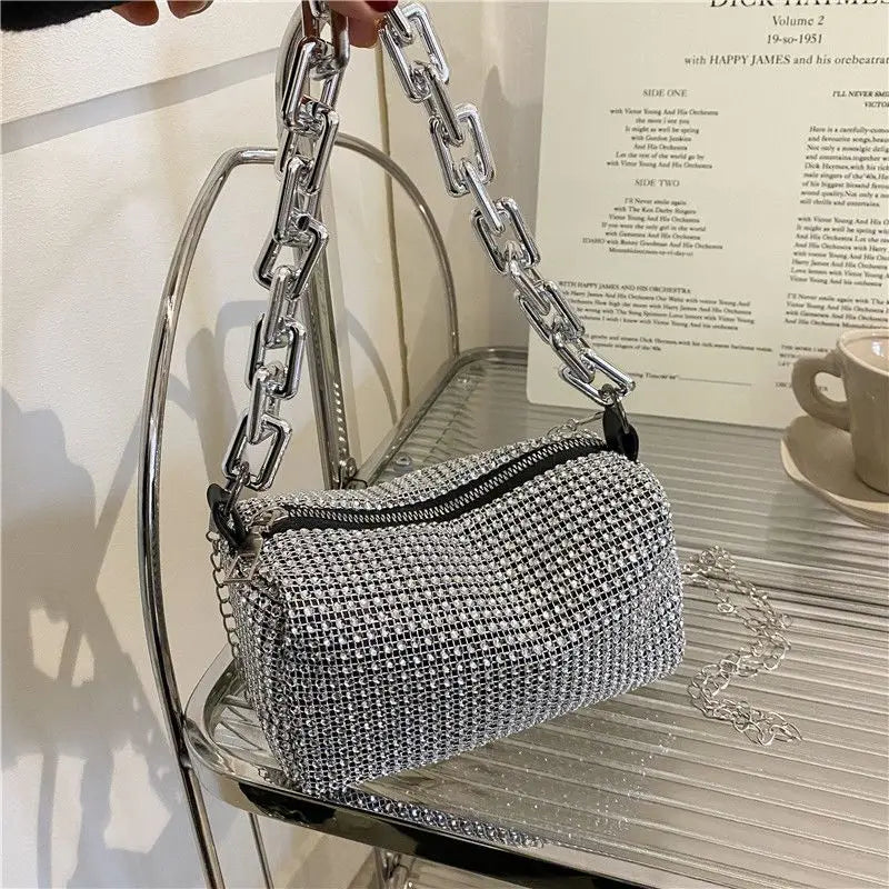 Zylo Lunéa | Elegância Metálica